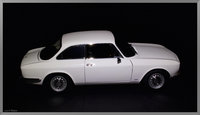 Click image for larger version

Name:	alfa romeo 1750 014.jpg
Views:	10
Size:	3.20 MB
ID:	3140276