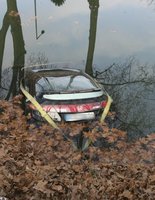 Click image for larger version

Name:	Abandoned cars (20).jpg
Views:	1462
Size:	44.6 KB
ID:	1783487