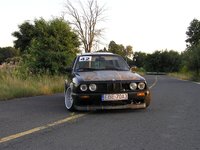 Click image for larger version

Name:	BMW_E30_na_koncu_drogi_2_by_besmusk.jpg
Views:	73
Size:	160.3 KB
ID:	1066696