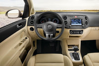 Click image for larger version

Name:	14_vwgolfplus.jpg
Views:	829
Size:	228.4 KB
ID:	718373