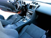 Click image for larger version

Name:	0410it_04z+Nissan_350z+Interior_View_Dashboard.jpg
Views:	29
Size:	44.6 KB
ID:	1449989