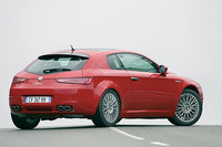 Click image for larger version

Name:	noul -Alfa-Romeo Brera.8.jpg
Views:	109
Size:	138.9 KB
ID:	77987