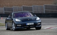 Click image for larger version

Name:	112_0903_18z+2010_porsche_panamera_turbo+front_view.jpg
Views:	1392
Size:	53.5 KB
ID:	978764