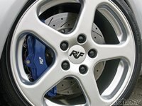 Click image for larger version

Name:	eurp-1104-14-o+2002-vw-beetle-turbo-s+brakes-wheels.jpg
Views:	42
Size:	63.7 KB
ID:	2042309