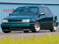 Click image for larger version

Name:	eurp_0810_16_z+1996_volkswagen_jetta+front_view.jpg
Views:	82
Size:	49.6 KB
ID:	1255953