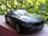 Click image for larger version

Name:	BMW Z4 - MAISTO 1-36 1.JPG
Views:	53
Size:	1.30 MB
ID:	1174574