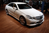 Click image for larger version

Name:	03-gen-09-m-b-e-class-coupe-live.jpg
Views:	1079
Size:	262.9 KB
ID:	824309