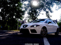 Click image for larger version

Name:	seat_leon_cupra_10.jpg
Views:	115
Size:	1.07 MB
ID:	324412