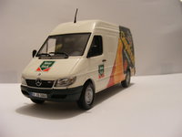 Click image for larger version

Name:	Mercedes Benz Sprinter - MINICHAMPS 1-43 3.JPG
Views:	26
Size:	1.23 MB
ID:	2235940