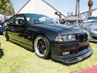 Click image for larger version

Name:	eurp_0708_20_z+bimmerfest+bmw+325i.jpg
Views:	100
Size:	89.1 KB
ID:	1301239