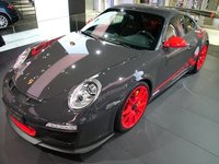 Click image for larger version

Name:	2010-Porsche-911-GT3-RS-headlights-Frankfurt-2009.jpg
Views:	88
Size:	77.6 KB
ID:	2380282