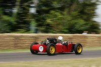 Click image for larger version

Name:	goodwood09_timbrown016.jpg
Views:	47
Size:	129.8 KB
ID:	999380