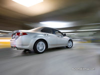Click image for larger version

Name:	0803_36_a+2009_acura_tSX.jpg
Views:	34
Size:	362.0 KB
ID:	946142