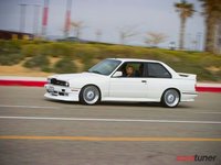 Click image for larger version

Name:	eurp_0907_08_z+bmw_m_fest+m3_e30.jpg
Views:	76
Size:	39.8 KB
ID:	1303767