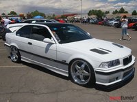 Click image for larger version

Name:	eurp_0907_53_z+wustefest_2009+bmw_3_series.jpg
Views:	197
Size:	56.6 KB
ID:	1310172