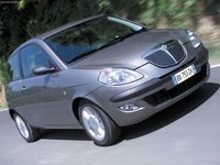 Click image for larger version

Name:	Lancia-Ypsilon_2003_1024x768_wallpaper_2c.jpg
Views:	105
Size:	64.3 KB
ID:	710454