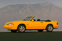 Click image for larger version

Name:	1993fordmustangfeature.jpg
Views:	897
Size:	226.4 KB
ID:	862758
