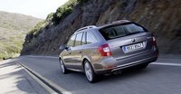 Click image for larger version

Name:	Skoda-Superb-Estate-32.jpg
Views:	43
Size:	73.9 KB
ID:	1083877