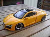 Click image for larger version

Name:	audi_r8_jaune_jantes_20_pouces_noires_dsc02801p.jpg
Views:	43
Size:	41.1 KB
ID:	1880828