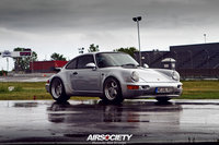 Click image for larger version

Name:	Eurokracy-043-porsche-993-turbo-stance.jpg
Views:	43
Size:	723.6 KB
ID:	2120488