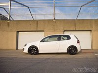 Click image for larger version

Name:	eurp_1007_02_o+2007_vw_rabbit+side_view.jpg
Views:	40
Size:	70.1 KB
ID:	1537145