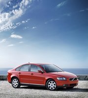 Click image for larger version

Name:	volvo-s40_03.jpg
Views:	66
Size:	58.3 KB
ID:	1546622