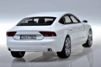 Click image for larger version

Name:	audi A7 - kyosho(5).JPG
Views:	16
Size:	320.4 KB
ID:	2812659