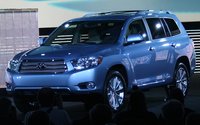 Click image for larger version

Name:	112_2007_chicago_auto_show_100z+2008_toyota_highlander+front_driver_three_quarter_view.jpg
Views:	71
Size:	70.6 KB
ID:	213501