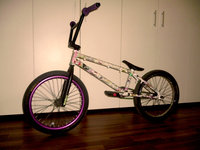 Click image for larger version

Name:	bmx.jpg
Views:	63
Size:	7.74 MB
ID:	2460571