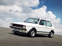 Click image for larger version

Name:	Volkswagen_Golf_GTI_1976_002_01FD48F7.jpg
Views:	35
Size:	148.1 KB
ID:	103214