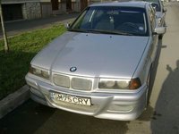 Click image for larger version

Name:	BMW fata.jpg
Views:	36
Size:	38.6 KB
ID:	1871419