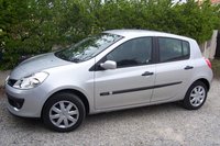 Click image for larger version

Name:	Clio 3 - 7 avril 2006 3 (1).jpg
Views:	22
Size:	95.1 KB
ID:	2605596