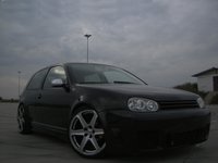 Click image for larger version

Name:	Volkswagen-Golf-14-16v-5-252615.jpg
Views:	155
Size:	119.6 KB
ID:	2378667