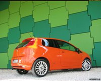 Click image for larger version

Name:	pics-max-9910-304822-fiat-grande-punto-sport-2007.jpg
Views:	37
Size:	147.8 KB
ID:	1664578