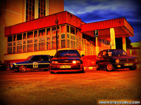 Click image for larger version

Name:	Cars_at_Night_HDR_by_Carnacior.jpg
Views:	84
Size:	346.1 KB
ID:	1076596