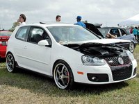 Click image for larger version

Name:	eurp_0605_01_z+south_florida_meet+vw_gti.jpg
Views:	44
Size:	80.1 KB
ID:	1317127