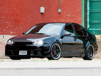 Click image for larger version

Name:	0706et_04_z+2001_vw_jetta_glx+front_view_parked.jpg
Views:	778
Size:	75.2 KB
ID:	368872