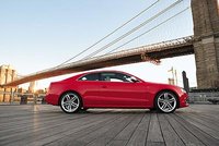 Click image for larger version

Name:	2008_Audi_S5_03.jpg
Views:	245
Size:	28.3 KB
ID:	564841