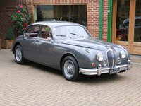 Click image for larger version

Name:	jaguar mk2.jpg
Views:	40
Size:	223.5 KB
ID:	3093898