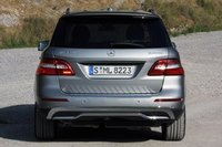 Click image for larger version

Name:	lead4-2012-mercedes-ml350-offroad.jpg
Views:	27
Size:	20.4 KB
ID:	2777127