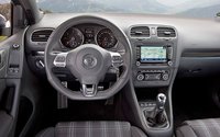 Click image for larger version

Name:	112_0906_06z+2010_volkswagen_GTD+interior.jpg
Views:	3357
Size:	61.9 KB
ID:	960833