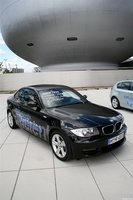 Click image for larger version

Name:	BMW 130i Coupe 14.jpg
Views:	37
Size:	60.0 KB
ID:	299318