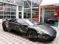 Click image for larger version

Name:	lamborghini_murcielago_lp640_07852_0046_10_02_23.jpg
Views:	476
Size:	106.8 KB
ID:	849274