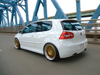 Click image for larger version

Name:	eurp_0705_05_z+2006_volkswagen_gti+rear_angle_view.jpg
Views:	144
Size:	217.7 KB
ID:	368802