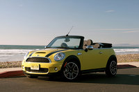 Click image for larger version

Name:	03-09-mini-cooper-s-convertible.jpg
Views:	245
Size:	433.1 KB
ID:	810036