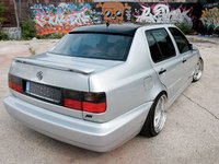 Click image for larger version

Name:	eurp_0801_23_z_1998_volkswagen_jetta_back_view.jpg
Views:	91
Size:	74.7 KB
ID:	1330631