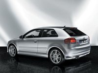 Click image for larger version

Name:	0608_z+2007_audi_s3+rear_corner.jpg
Views:	77
Size:	23.9 KB
ID:	534304