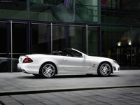 Click image for larger version

Name:	Mercedes-Benz-SL_63_AMG_Edition_IWC_2009_1600x1200_wallpaper_05.jpg
Views:	43
Size:	316.0 KB
ID:	1088904