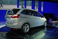 Click image for larger version

Name:	08-ford-c-max-live-frankfurt.jpg
Views:	59
Size:	495.5 KB
ID:	1088173