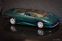 Click image for larger version

Name:	Jaguar XJ220s.jpg
Views:	58
Size:	118.6 KB
ID:	1784675